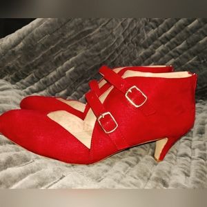 Red kitten heel booties 12w